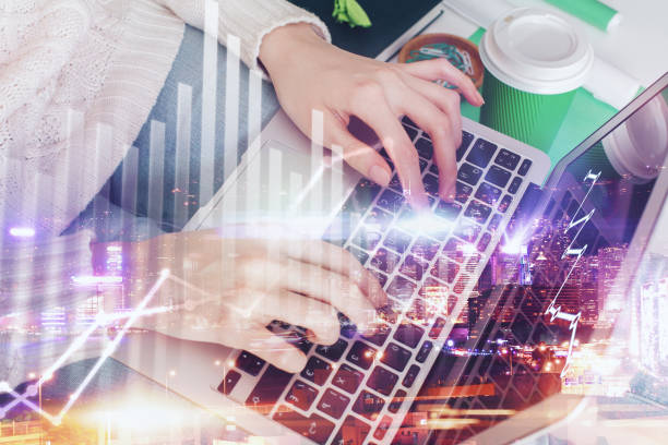 Les plateformes no-code permettent de créer des applications sans écrire de code. Ainsi, elles simplifient le développement pour les non-techniciens.